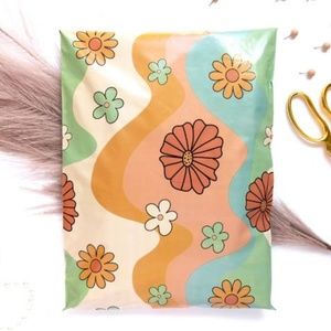 50 10x13 Retro Floral designer polymailer